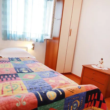 Anteo Apartment *