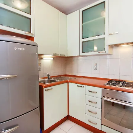 Apartment Anteo Nečujam